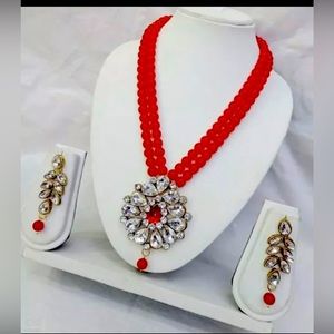 Indian jewelry pearl Red color Necklace.